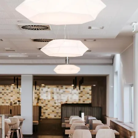 Sankt Magdalena Szálloda Linz