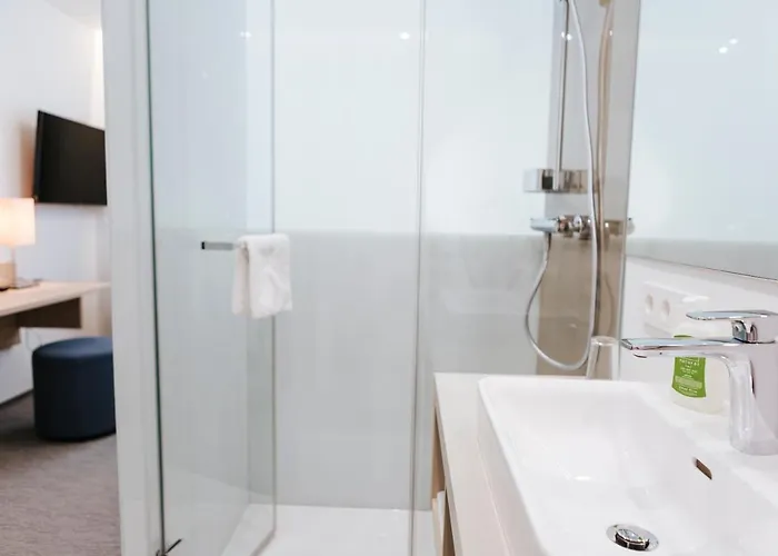 מלון Sankt Magdalena 3*